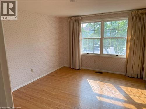 30 Lanscott Place, Hamilton, ON - Indoor Photo Showing Other Room