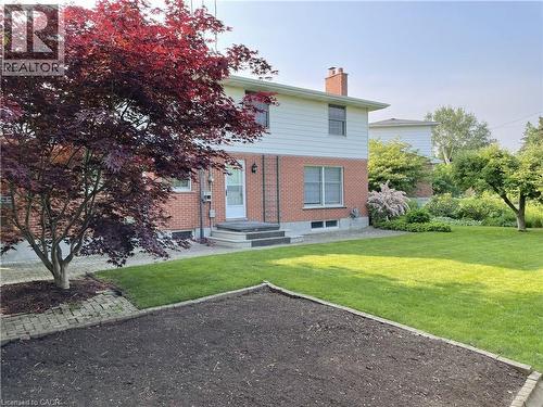 30 Lanscott Place, Hamilton, ON - Outdoor