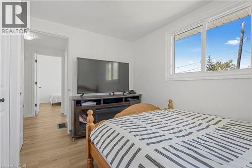 879 Upper Sherman Avenue, Hamilton, ON - Indoor Photo Showing Bedroom