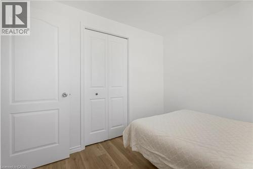 879 Upper Sherman Avenue, Hamilton, ON - Indoor Photo Showing Bedroom