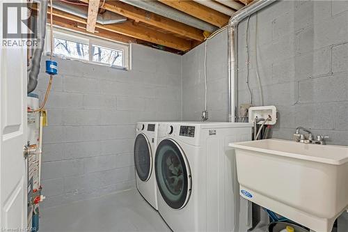 879 Upper Sherman Avenue, Hamilton, ON - Indoor Photo Showing Laundry Room