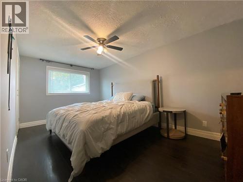 24 Queenslea Drive, Hamilton, ON - Indoor Photo Showing Bedroom