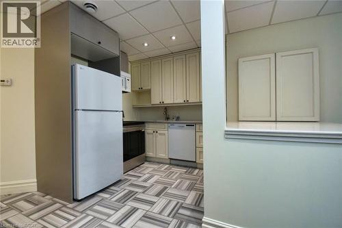 329 King Street E Unit# 2, Hamilton, ON - Indoor Photo Showing Kitchen
