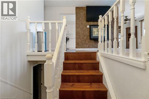 Raised Bungalow. - 6 Equestrian Court, Brantford, ON - Indoor Photo Showing Other Room