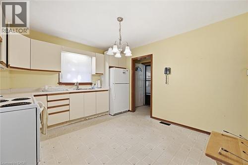 4741 First Avenue, Niagara Falls, ON - Indoor