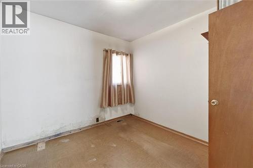 4741 First Avenue, Niagara Falls, ON - Indoor Photo Showing Other Room