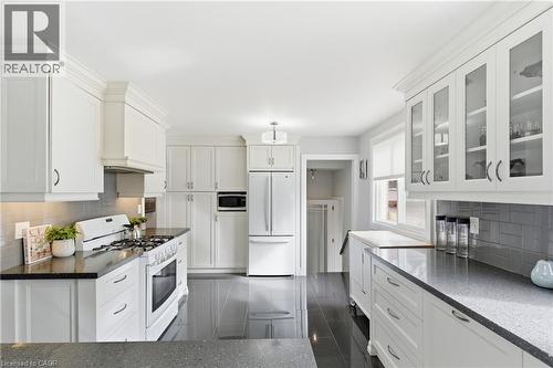 5372 Spruce Avenue, Burlington, ON - Indoor Photo Showing Kitchen