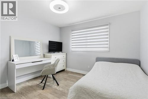 5372 Spruce Avenue, Burlington, ON - Indoor Photo Showing Other Room