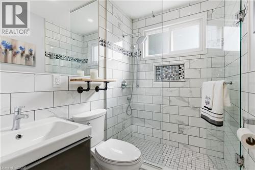 5372 Spruce Avenue, Burlington, ON - Indoor Photo Showing Bathroom