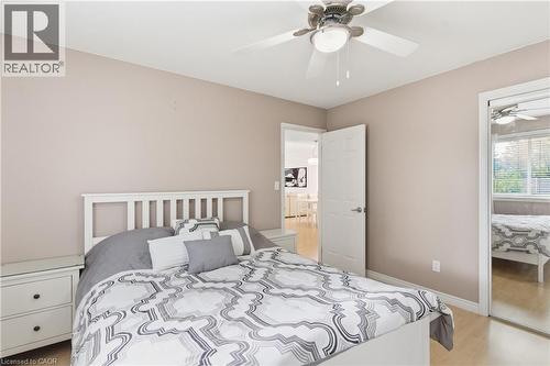5372 Spruce Avenue, Burlington, ON - Indoor Photo Showing Bedroom