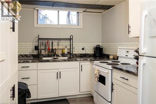 976 Mcdowell Road E, Simcoe, ON - Indoor Photo Showing Kitchen