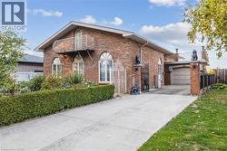 31 PALM Court  Stoney Creek, ON L8G 2T9