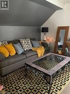 332 COLBORNE Street Port Stanley, ON N5L 1B3