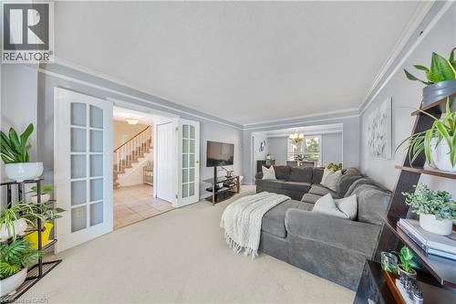 54 Pathfinder Crescent, Kitchener, ON - Indoor Photo Showing Living Room