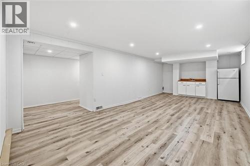 2237 Joyce Street, Burlington, ON - Indoor