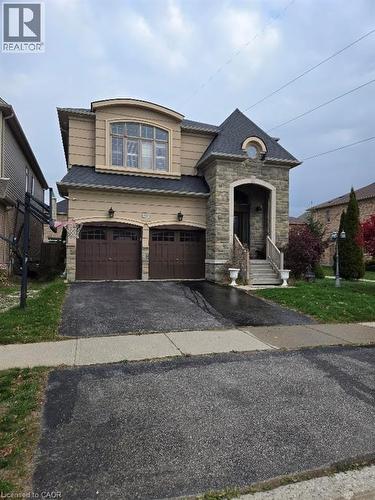 548 WASAGA Crescent  Waterloo, ON N2V 2Y7