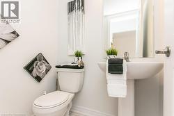 Second floor 2 pc Bathroom - 