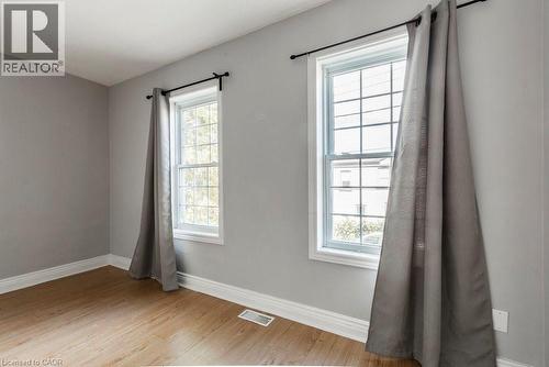 35 Ferrie Street W, Hamilton, ON - Indoor Photo Showing Other Room