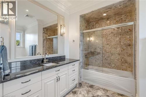 3122 Cedar Springs Road, Burlington, ON - Indoor Photo Showing Bathroom