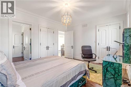 3122 Cedar Springs Road, Burlington, ON - Indoor Photo Showing Bedroom