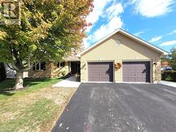 8 SIMON Court  Waterford, ON N0E 1Y0