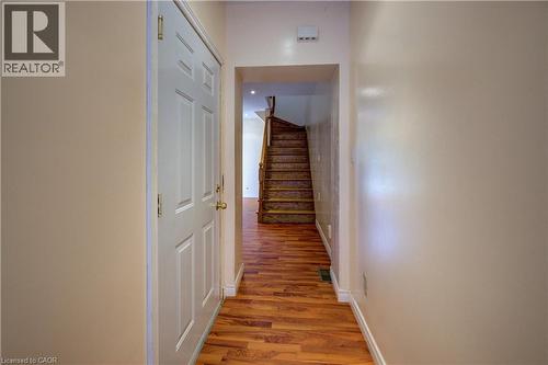 7 Robinson Street S, Grimsby, ON - Indoor Photo Showing Other Room