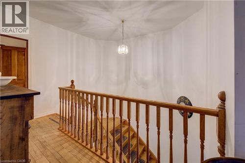 7 Robinson Street S, Grimsby, ON - Indoor Photo Showing Other Room