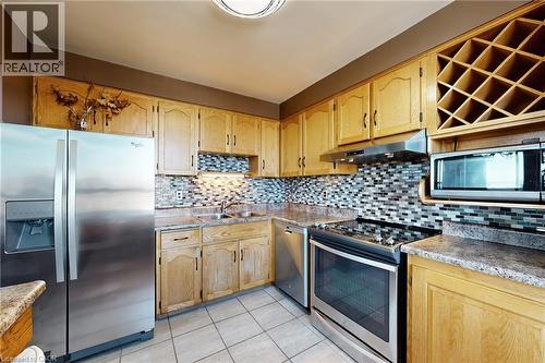 432 Main Street Unit# 1002, Hamilton, ON - Indoor Photo Showing Kitchen With Double Sink