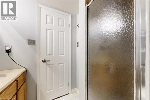 432 Main Street Unit# 1002, Hamilton, ON - Indoor Photo Showing Bathroom