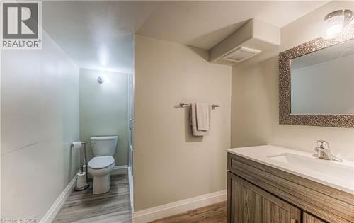 81 Fifth Avenue, Kitchener, ON - Indoor Photo Showing Bathroom