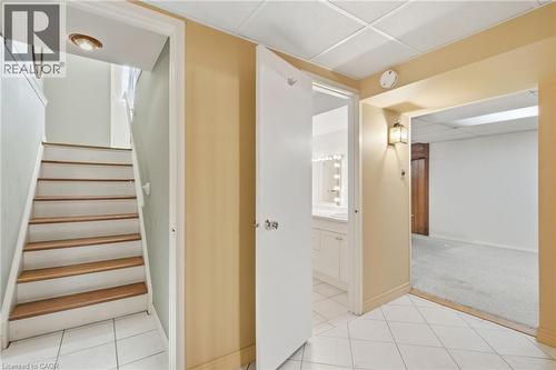 106 Fielding Crescent, Hamilton, ON - Indoor Photo Showing Other Room