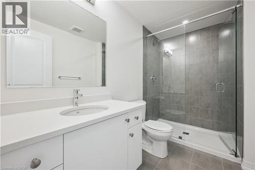 15 Stauffer Woods Trail Unit# B6, Kitchener, ON - Indoor Photo Showing Bathroom