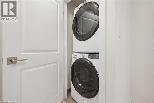 15 Stauffer Woods Trail Unit# B6, Kitchener, ON - Indoor Photo Showing Laundry Room