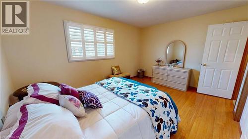 140 Donn Avenue, Hamilton, ON - Indoor Photo Showing Bedroom