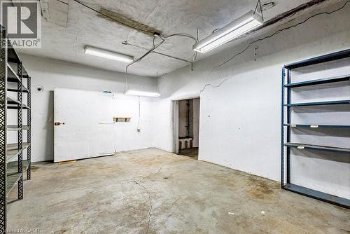 955 Barton Street E, Hamilton, ON 