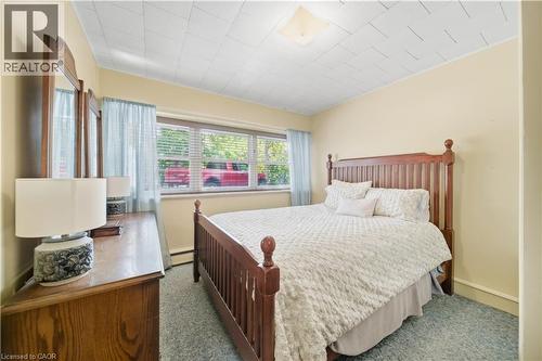 9 Grant Boulevard Unit# 102, Dundas, ON - Indoor Photo Showing Bedroom