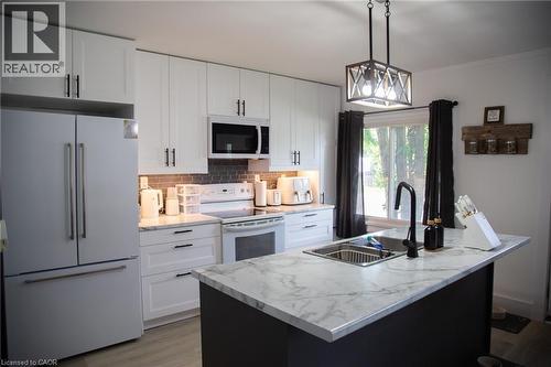948 Mcdowell Road E, Simcoe, ON - Indoor Photo Showing Kitchen