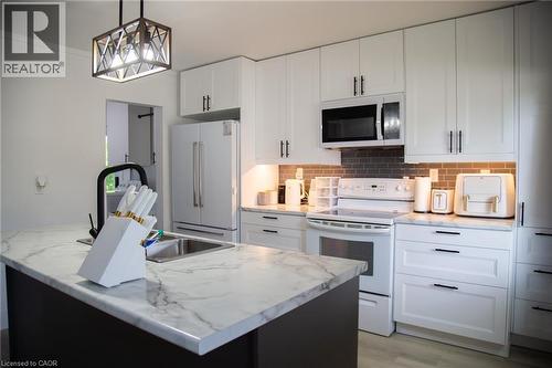 948 Mcdowell Road E, Simcoe, ON - Indoor Photo Showing Kitchen