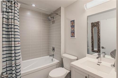 2093 Fairview Street Unit# 809, Burlington, ON - Indoor Photo Showing Bathroom