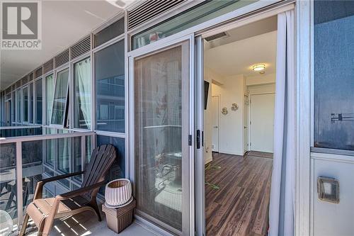 2093 Fairview Street Unit# 809, Burlington, ON - Outdoor With Exterior