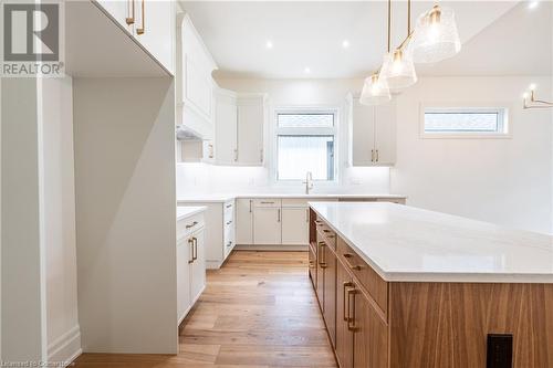 21 Oakley Drive, Niagara-On-The-Lake, ON - Indoor Photo Showing Kitchen