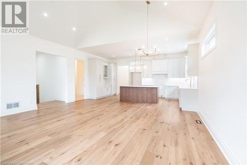21 Oakley Drive, Niagara-On-The-Lake, ON - Indoor Photo Showing Kitchen