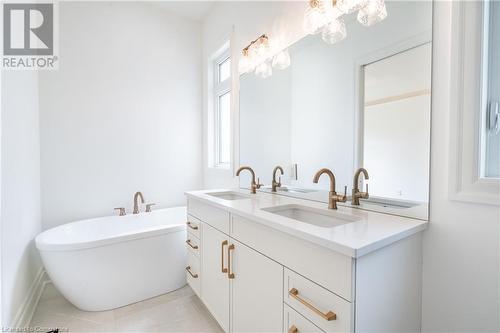 21 Oakley Drive, Niagara-On-The-Lake, ON - Indoor Photo Showing Bathroom
