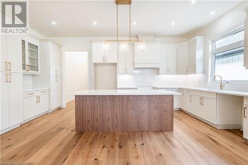 21 Oakley Drive, Niagara-On-The-Lake, ON - Indoor Photo Showing Kitchen