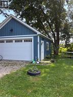 Newer 20x40 workshop/garage perfect for tradesman contractors or any small busses owners - 