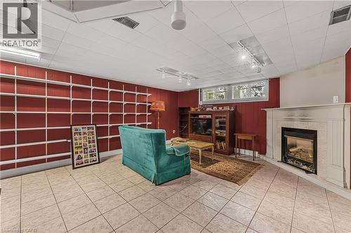 16 Wyckliffe Avenue, Niagara-On-The-Lake, ON - Indoor With Fireplace
