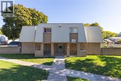 17 OLD PINE Trail Unit# 177  St. Catharines, ON L2M 6P9