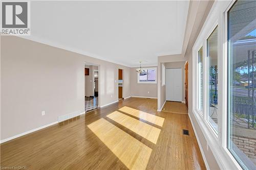 112 Purdy Crescent, Hamilton, ON - Indoor Photo Showing Other Room