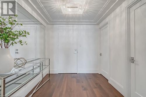 2190 Lakeshore Road Unit# 605, Burlington, ON - Indoor Photo Showing Other Room