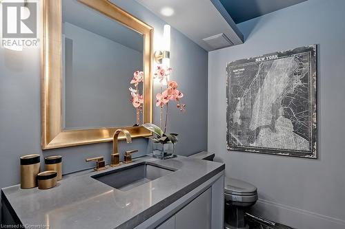 2190 Lakeshore Road Unit# 605, Burlington, ON - Indoor Photo Showing Bathroom